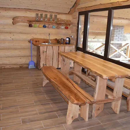 Приватна Садиба Живиця Homestay Tatariv