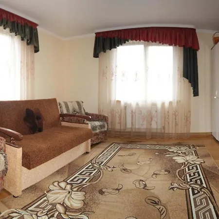 Homestay Приватна Садиба Живиця *