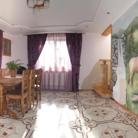 Homestay Приватна Садиба Живиця Tatariv